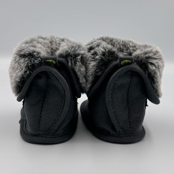 First Steps Baby Faux Fur Gray Booties Size 6-9 Months - Picture 3 of 7